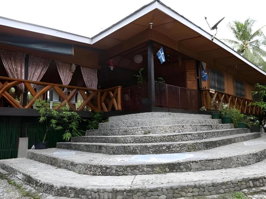 67Th Heaven Holiday Resort Lucbuan Esterno foto