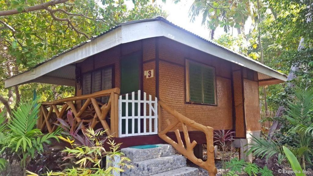 67Th Heaven Holiday Resort Lucbuan Esterno foto