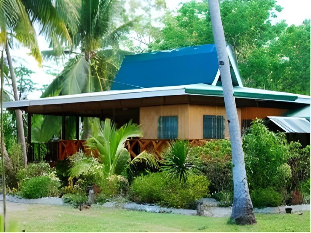 67Th Heaven Holiday Resort Lucbuan Esterno foto