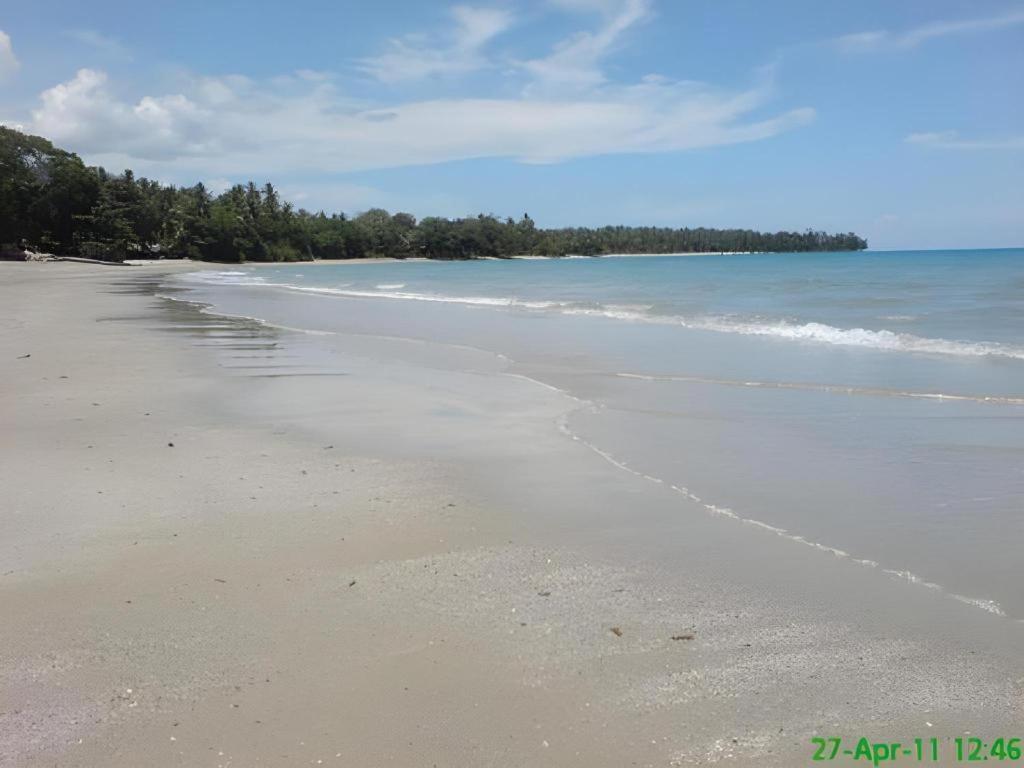 67Th Heaven Holiday Resort Lucbuan Esterno foto