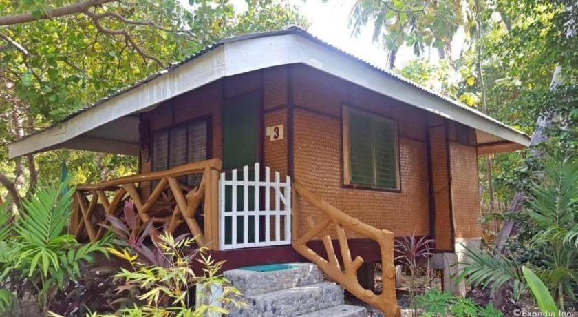 67Th Heaven Holiday Resort Lucbuan Esterno foto