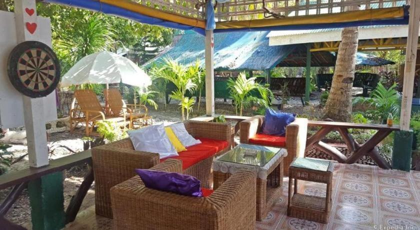 67Th Heaven Holiday Resort Lucbuan Esterno foto